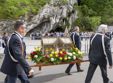 De Relieken van de H. Bernadette in Normandië Verwacht