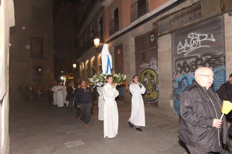 reduit_BARCELONE-PROCESSION_0682