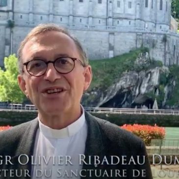 Prier la Vierge Marie avec le recteur du Sanctuaire