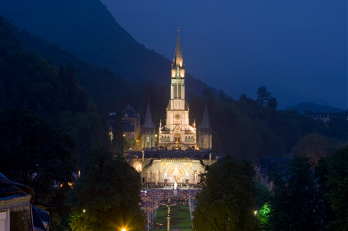 Lighting and illuminations of the Sanctuary