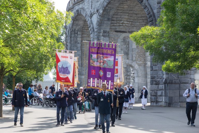 Pèlerinage de Lyon en route pour la Grotte de Lourdes