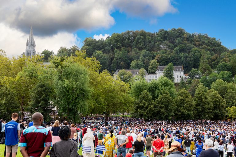 Messe du pèlerinage national à Lourdes