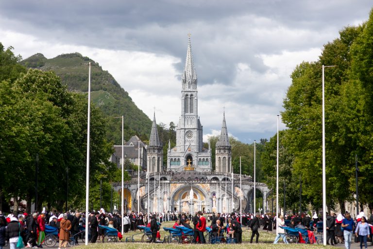 Pèlerinage organisé à Lourdes